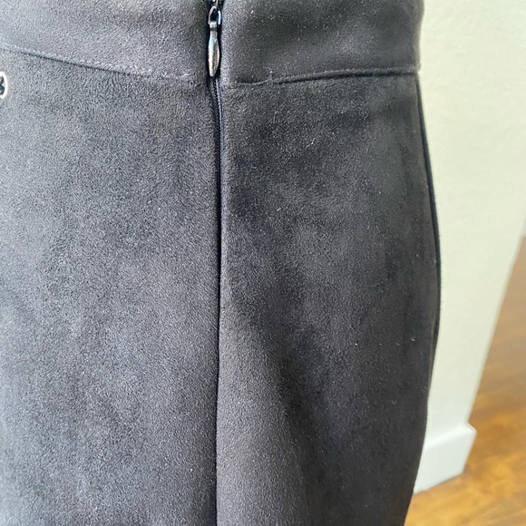 Missguided suede eyelet skirt 8 - Picture 10 of 11